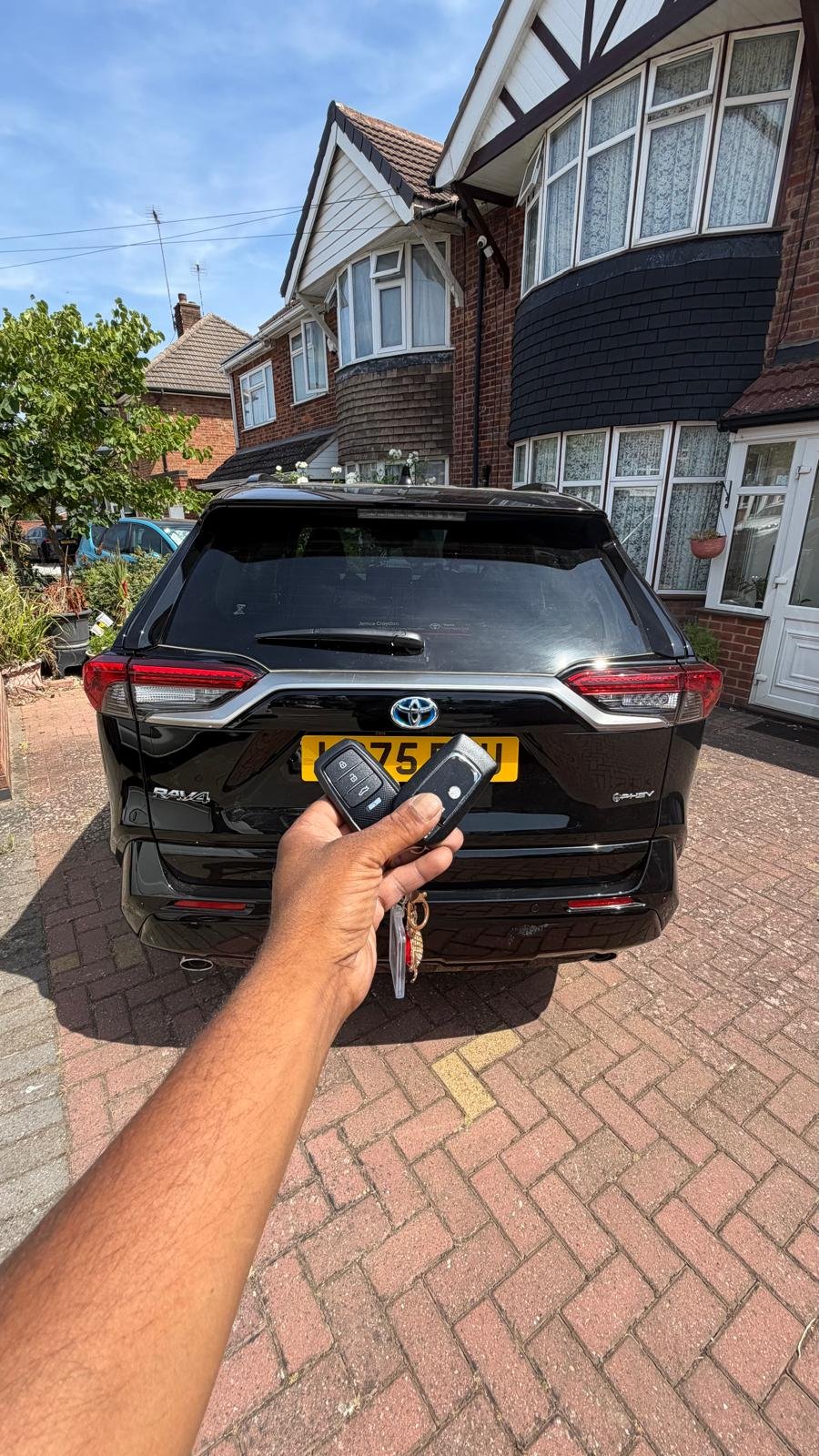 Key fob repair being carried out at the vehicle in Leicester