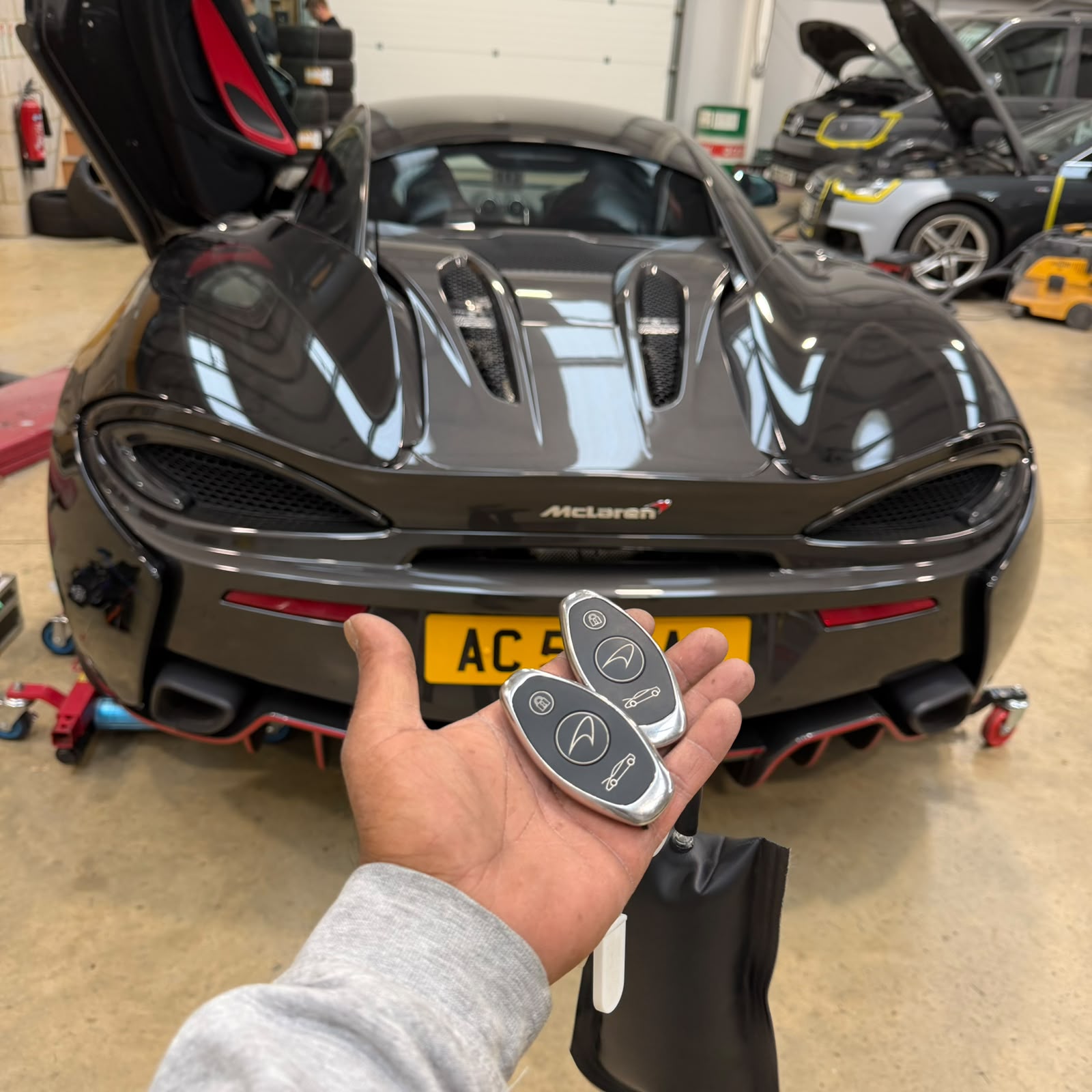 Vehicle locksmith Leicester